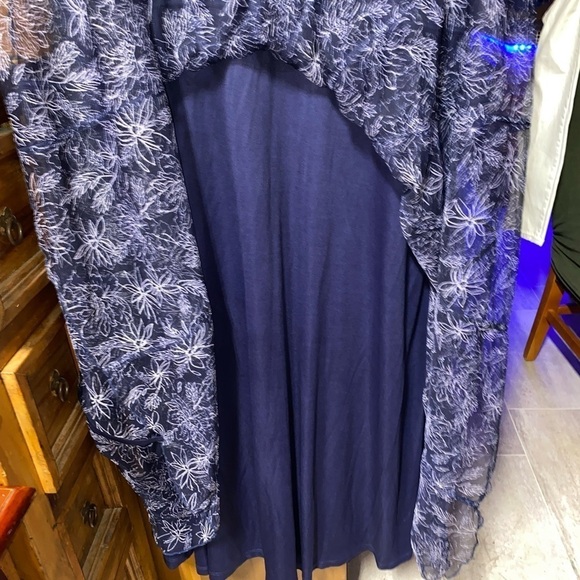 GorgeousBlue dress by Roamans SZ 26W pleated & Flowy on bottom Ruched at middle. - Picture 5 of 9